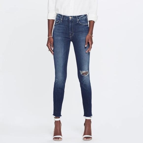 MOTHER High Waisted Looker Ankle Fray Close to the Edge Jeans - Picture 9 of 9